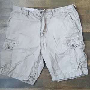 Beige short